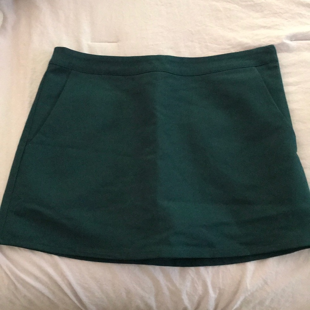 Green forever 21 skort with pockets